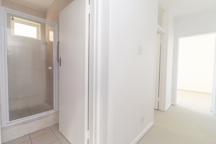 2 Bedroom Property for Sale in Sea Point Western Cape